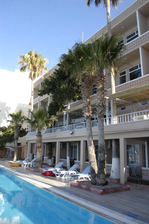Lades Hotel Silifke Bagian luar foto