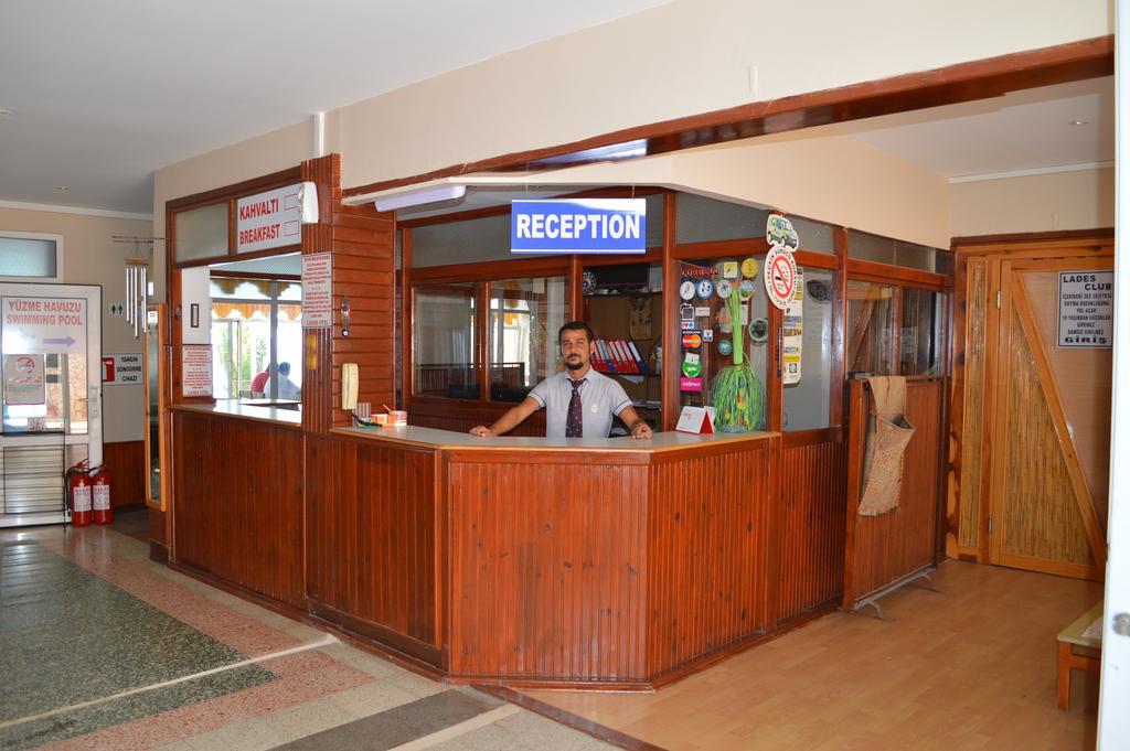 Lades Hotel Silifke Bagian luar foto